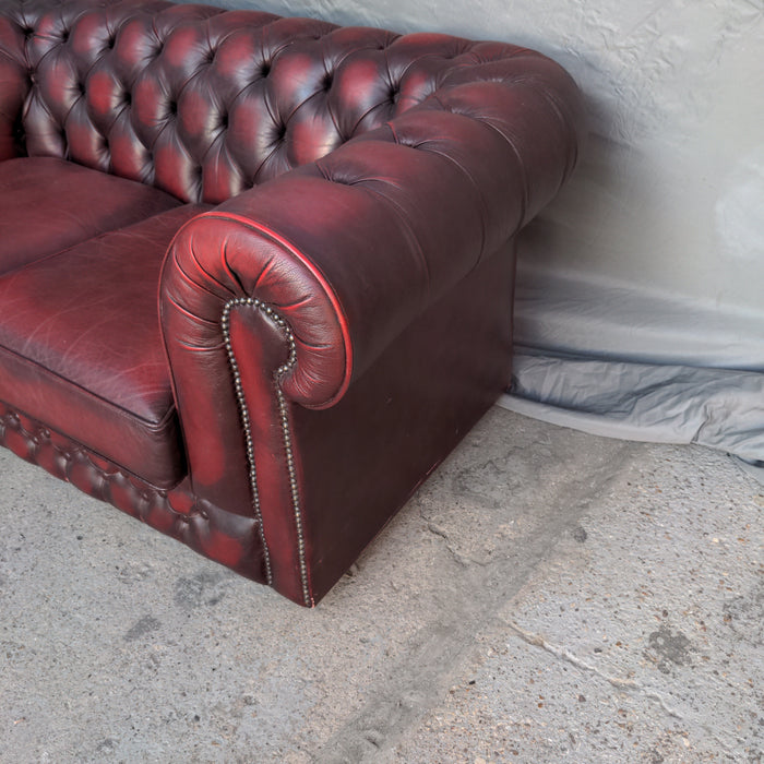 RED CHESTERFIELD LOVESEAT SOFA