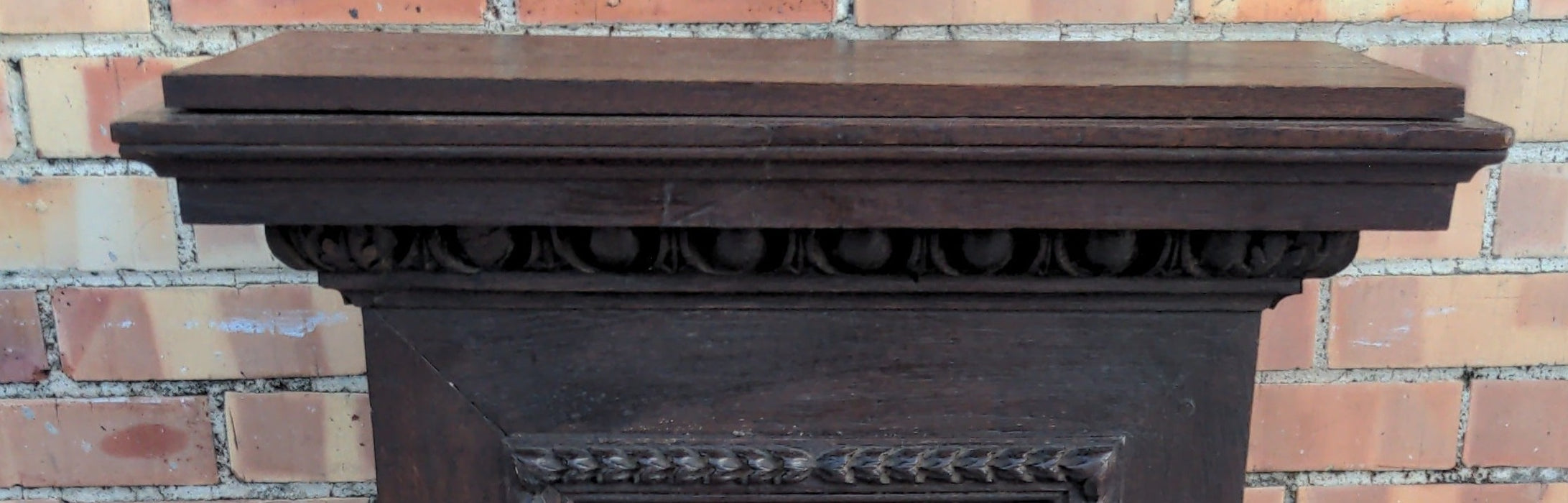 OAK PEDESTAL WITH CARVED MAN