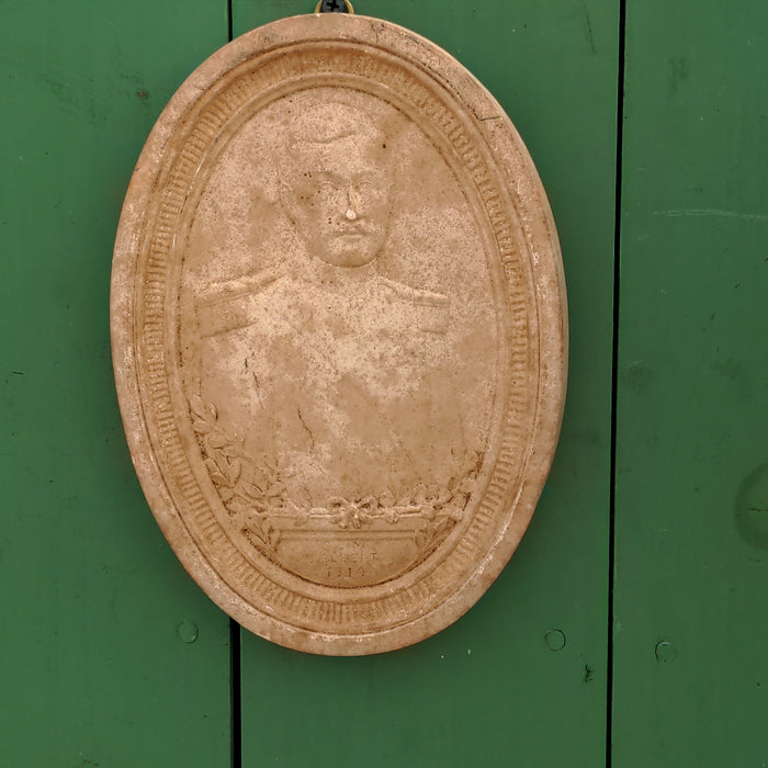 PAIR OF 1914 PORTRAIT PLAQUES WITH ALBERT & ELIZABETH