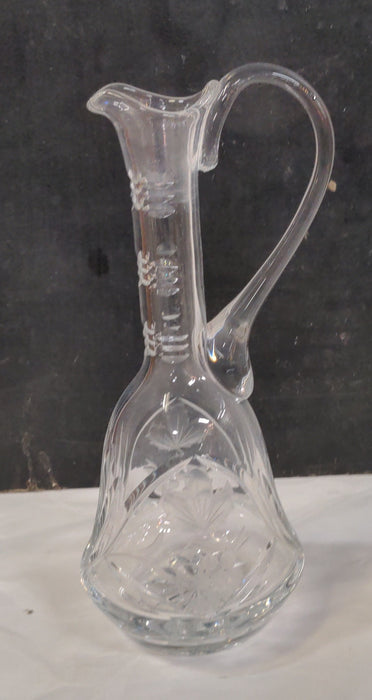 CLEAR CRYSTAL ETCHED DECANTER WITH HANDLE