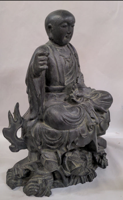 COMPOSITION BUDDHA WITH LOTUS FLOWERS