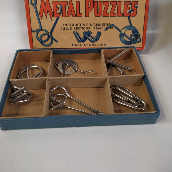 BOXED METAL PUZZLE GAME - MADE IN ENGLAND