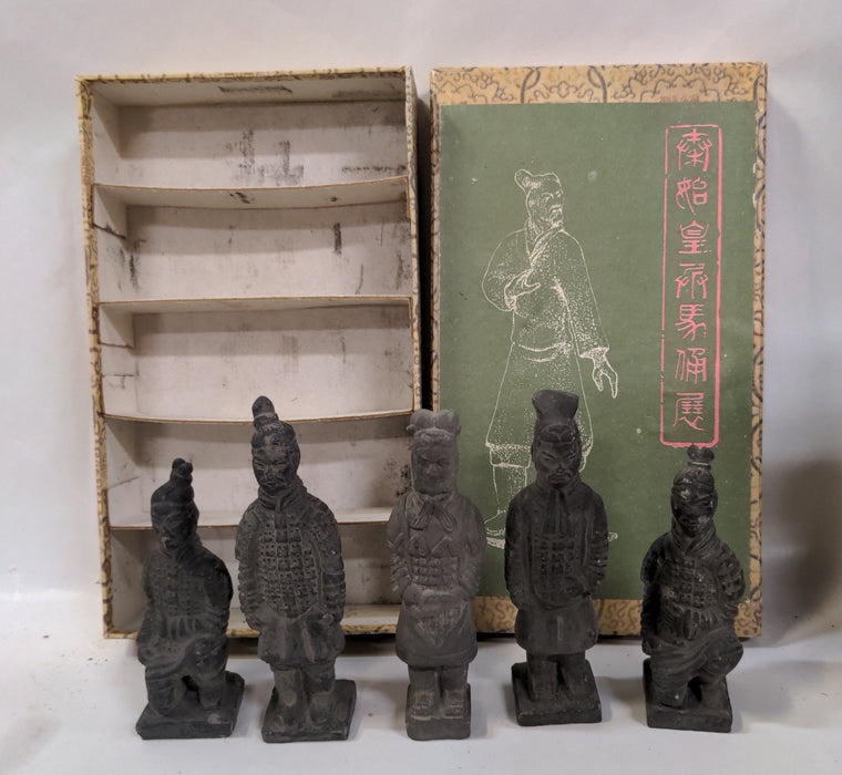 BOX SET OF FIVE CHINESE MUDMAN