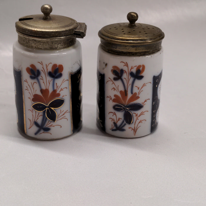 PAIR OF ENGLISH IMARI STYLE SALT SHAKER AND MUSTARD JAR