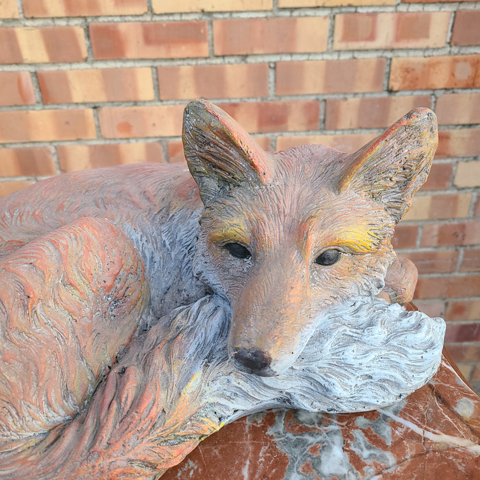 COMPOSITION FOX FIGURE