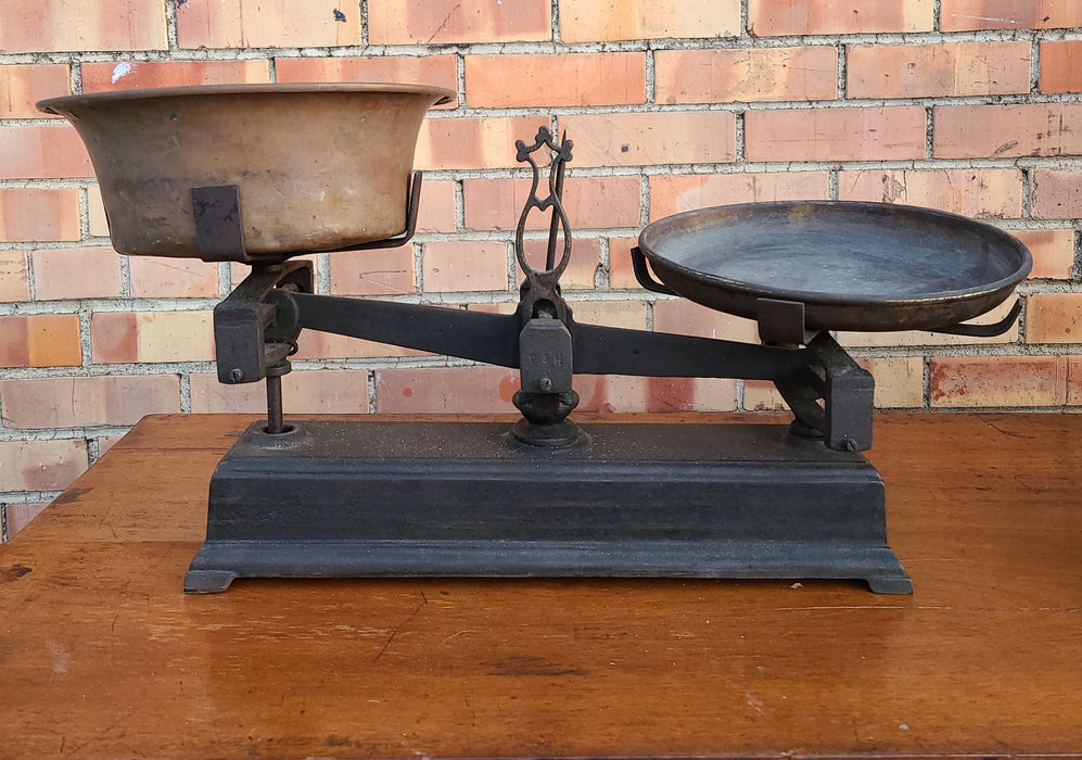 BELGIAN BLACK CAST IRON COUNTER SCALE