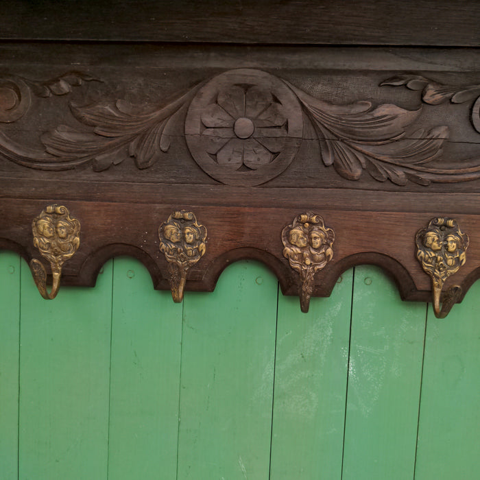 FRENCH ACANTHUS CARVED OAK WALL SHELF WITH BRASS BAR