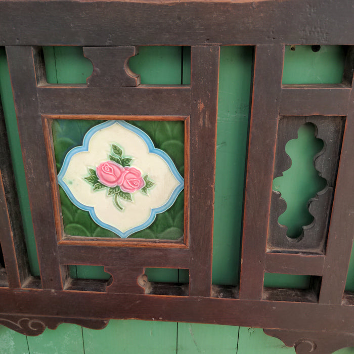 ENGLISH MAJOLICA TILED OAK WALL RACK