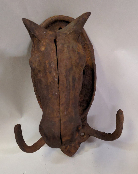 CAST IRON HORSE HEAD COAT HOOK