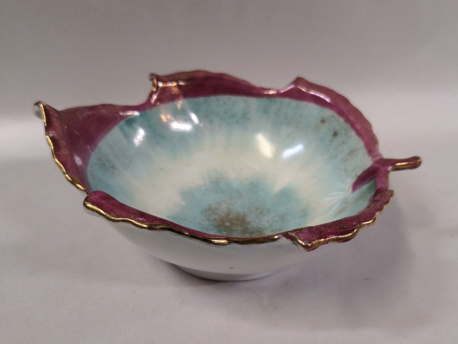 SMALL JAPANESE LEAF BOWL