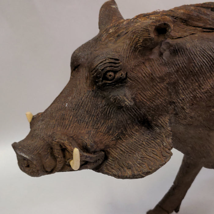 FINELY CARVED AFRICAN WARTHOG