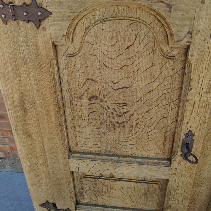 RAW OAK 4 ARCHED DOORS TALL LONG CABINET