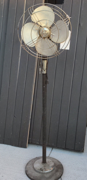 VINTAGE FLOOR FAN AS FOUND KNAPP-MONARCH "JACK FROST"