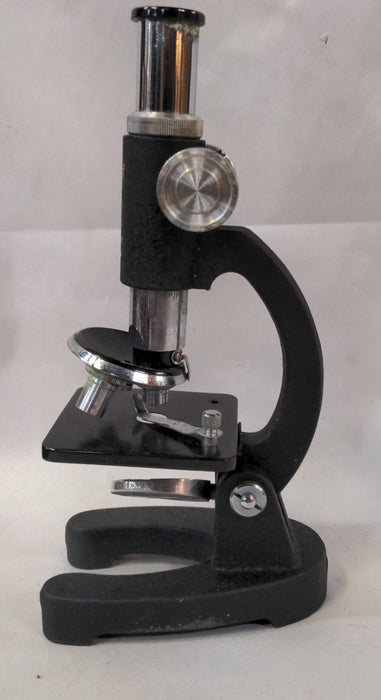 SMALL MICROSCOPE IN BOX