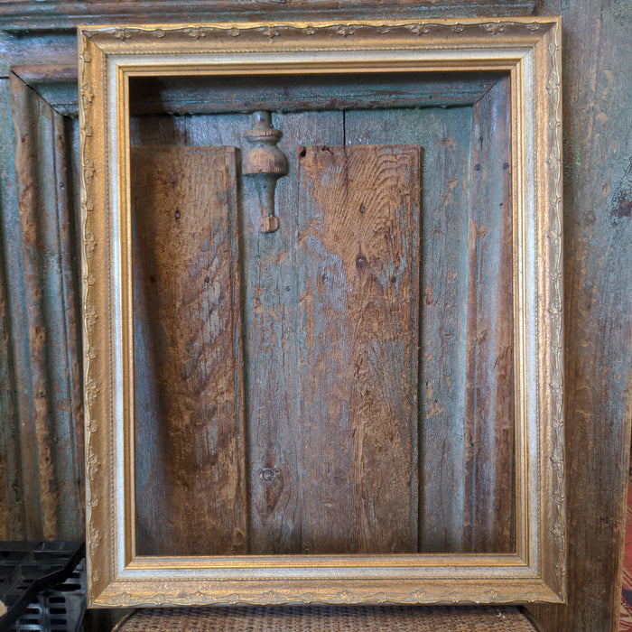 GOLD FRAME WITH WHITE INNER BORDER