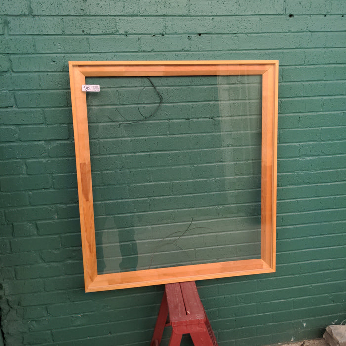 MODERN LIGHT WOOD FRAME WITH PLEXIGLASS