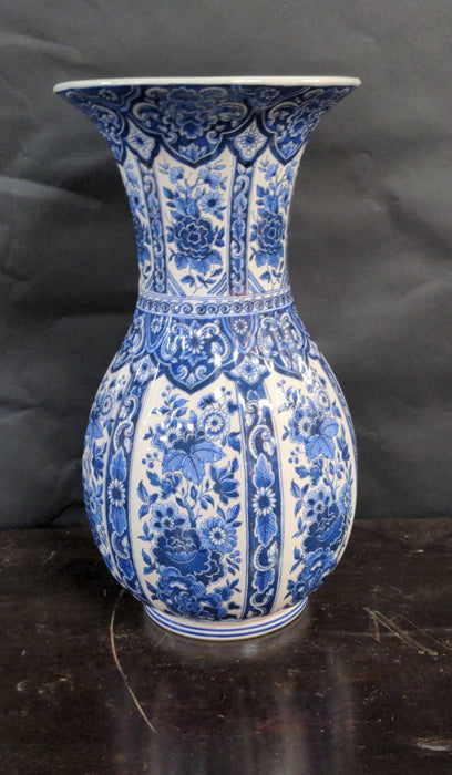 BLUE & WHITE PORCELAIN DELFT VASE