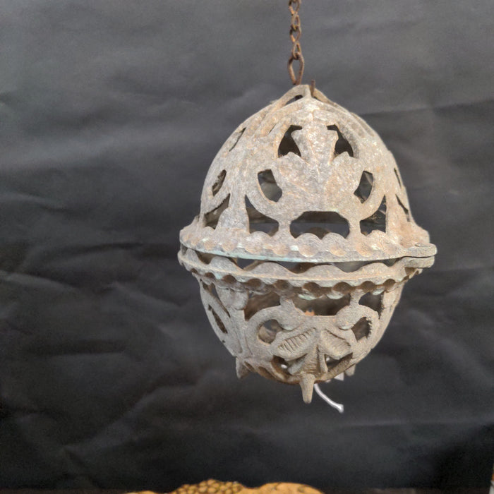 OPEN CAGE SPHERE INCENSE HOLDER