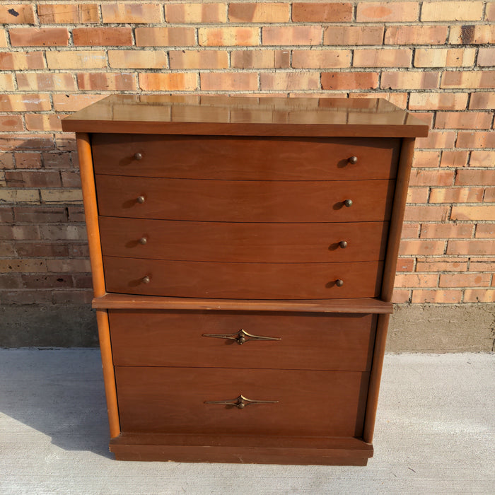 MID-CENTURY MAHOGANY CHEST