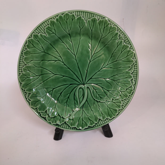 GREEN MAJOLICA LEAF PLATE