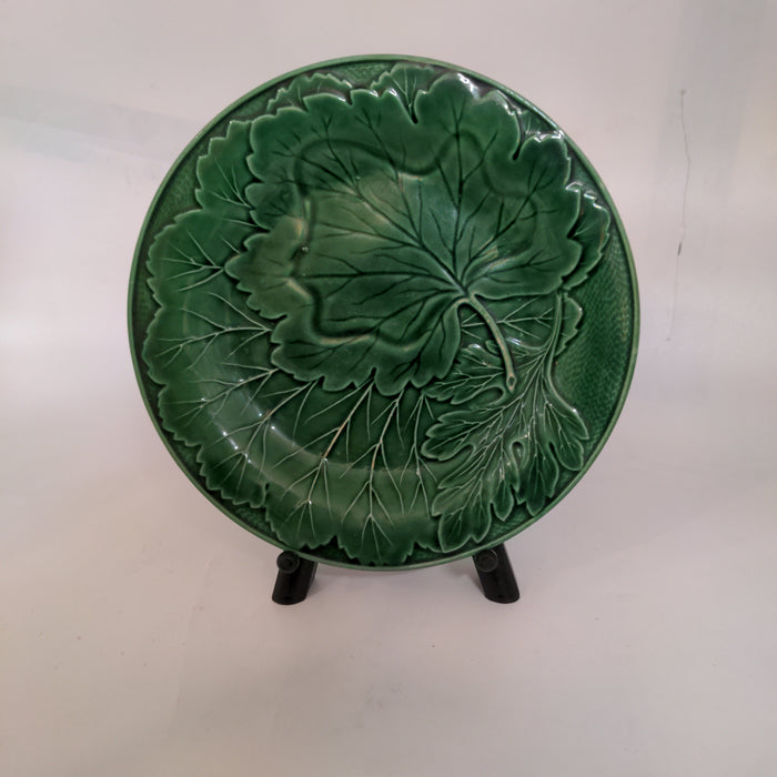 GREEN MAJOLICA LEAF PLATE