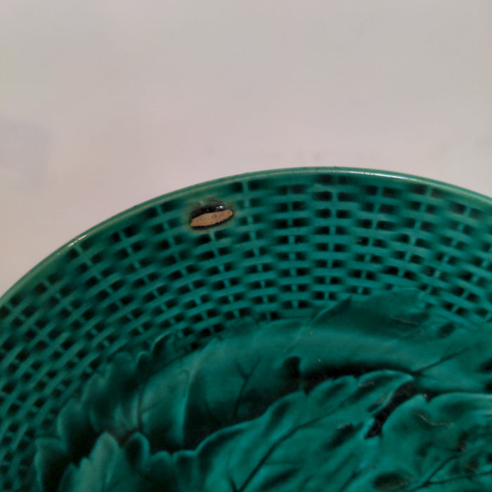 DARK GREEN MAJOLICA LEAF PLATE