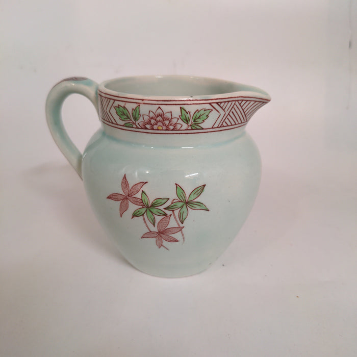 ADAMS CALYX WARE CREAMER