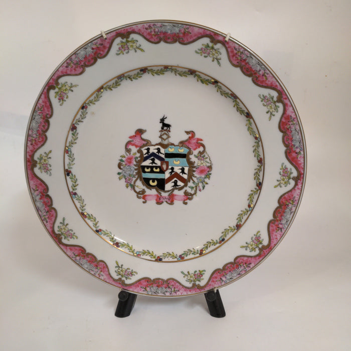CHINESE DECORATIVE PLATE WITH PINK COAT OF ARMS