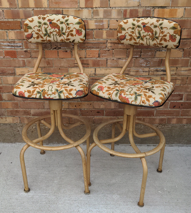 PAIR OF BIRD AND FLORAL PRINT SWIVEL COUNTER/BAR STOOLS