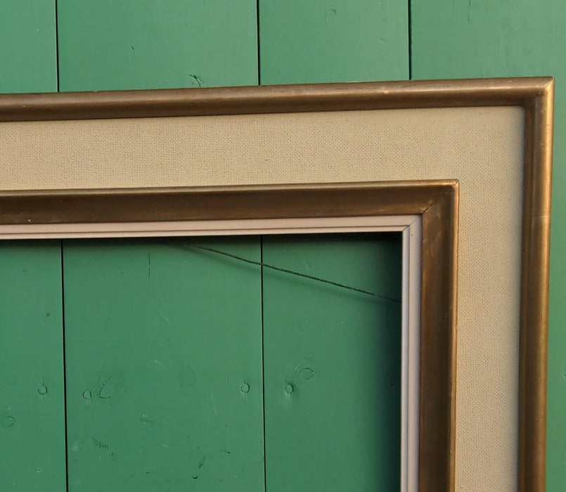 MODERN GOLD & BEIGE FRAME