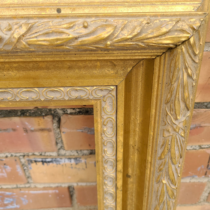 LARGE MOLDED GOLD FANCY FRAME