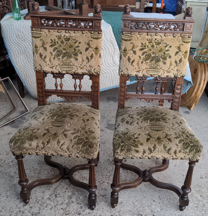 SET OF 4 GREEN UPHOLSTERED CHAIRS