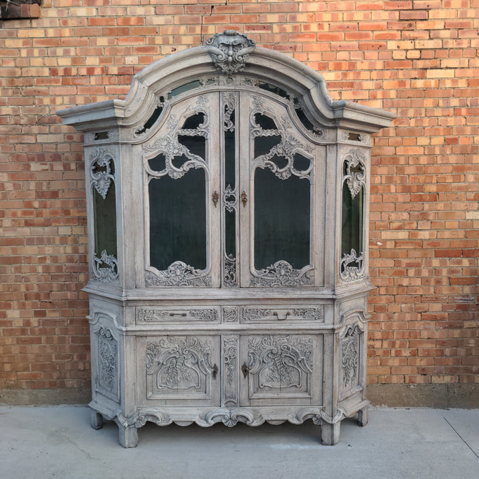 LARGE PAINTED GREY VITRINE WITH ARCHED TOP