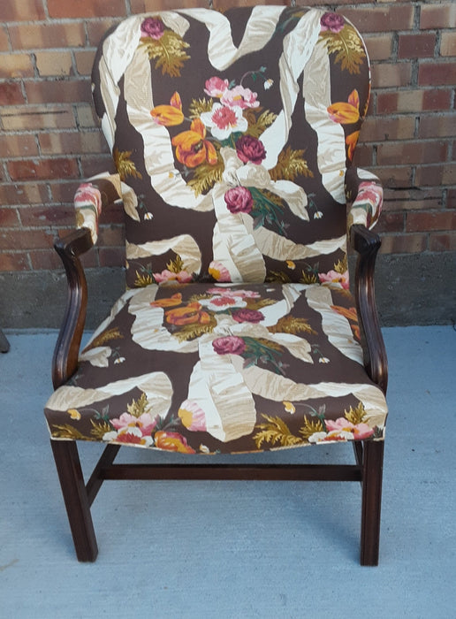 FEDERAL CHIPENDALE STYLE ARM CHAIR