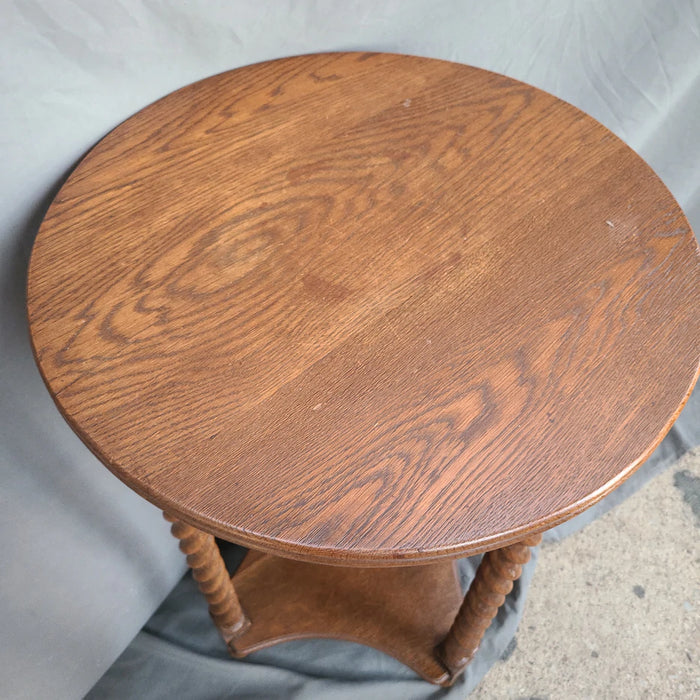 ROUND OAK BARLEY TWIST STAND TABLE