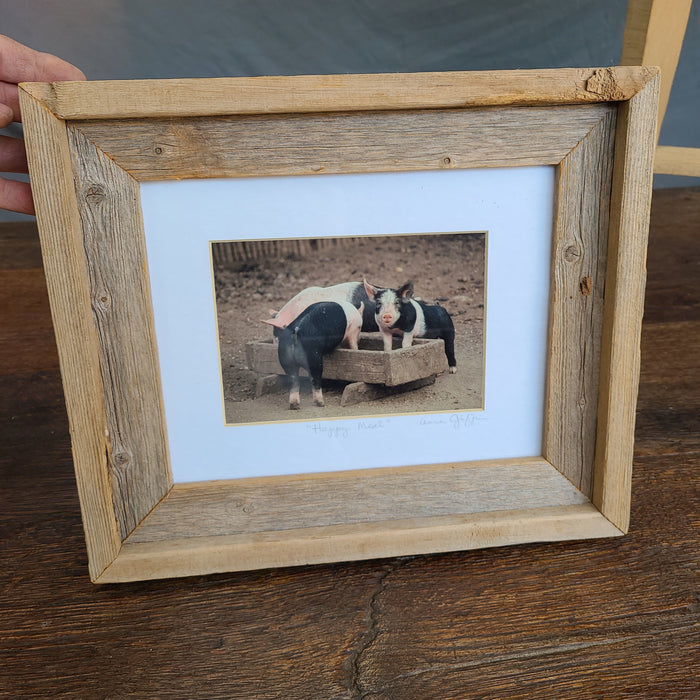 PIG PHOTO WITH RUSTIC FRAME