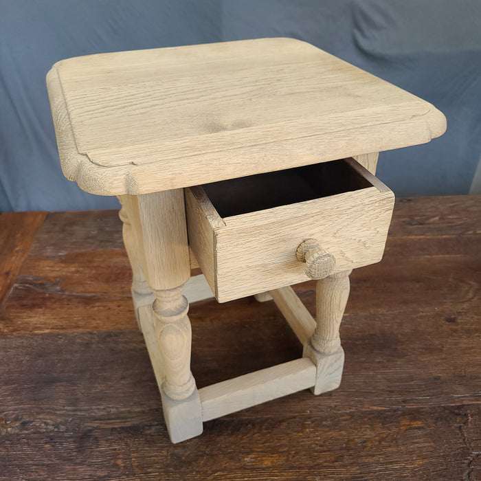 TINY RAW OAK DRAWER STAND