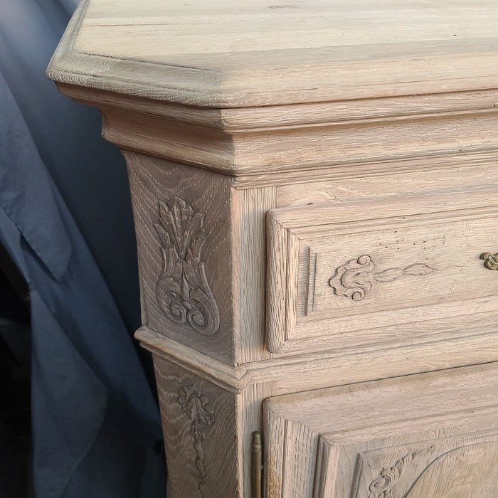 CARVED DETAIL OVERSIZED RAW OAK CANTED CORNER SIDEBOARD