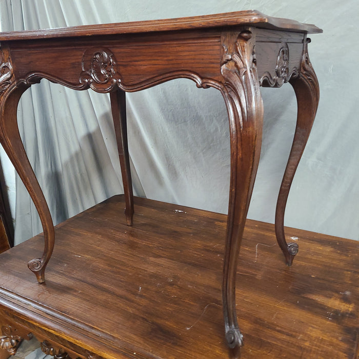 DARK OAK COUNTRY FRENCH CARVED TURTLE TABLE