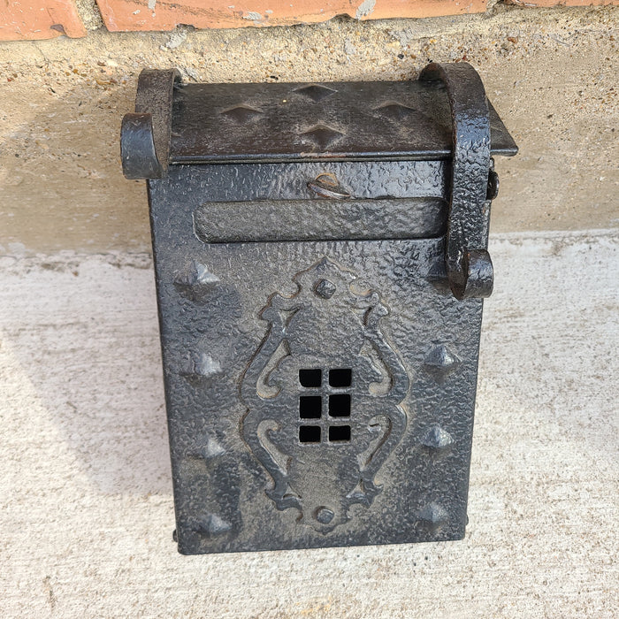 OLD IRON MAIL BOX