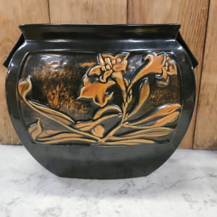 AS FOUND EARLY ROSEVILLE VASE