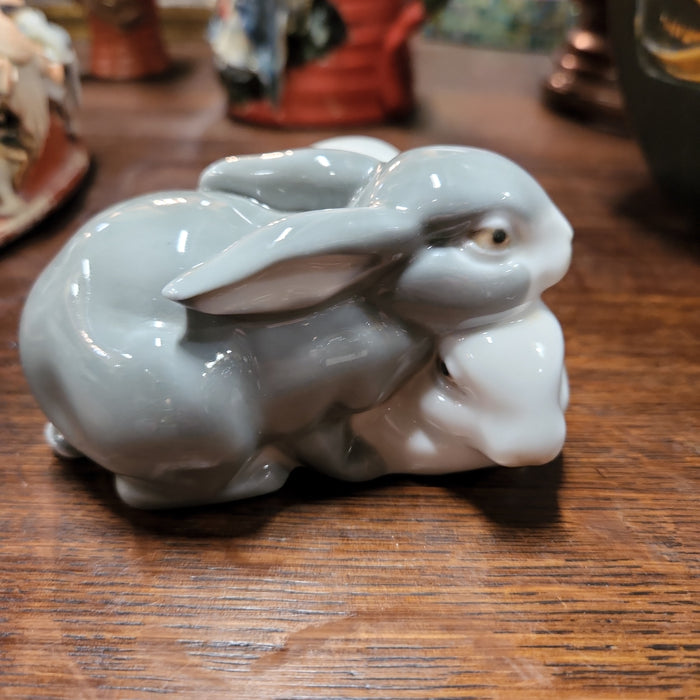LLADRO RABBIT