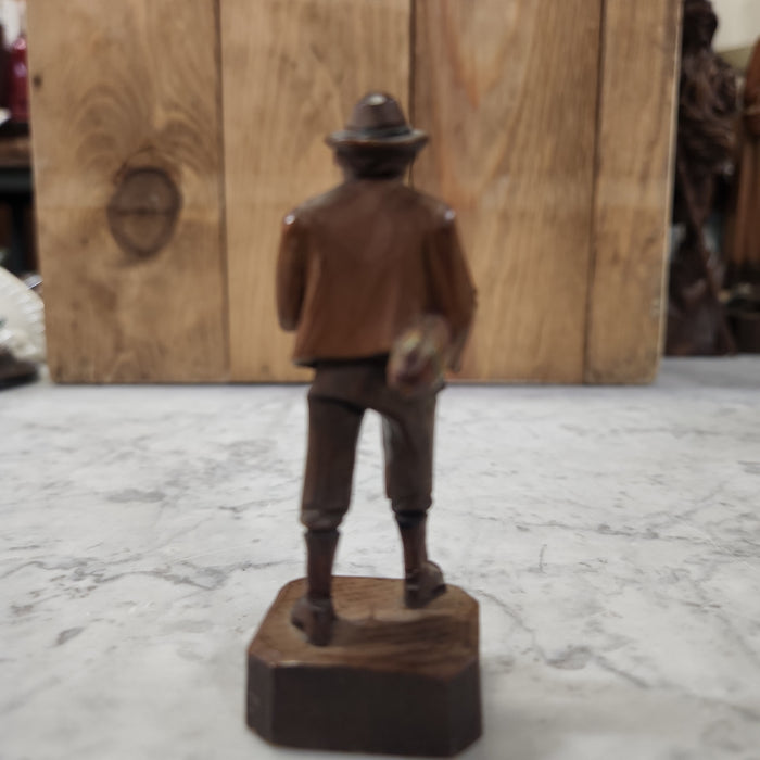 WOOD CARVING OF PIPE SMOKING MAN