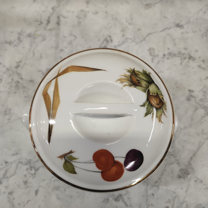 ROYAL WORCHESTER SMALL PORCELAIN BOWL WITH LID "WILD HARVEST"