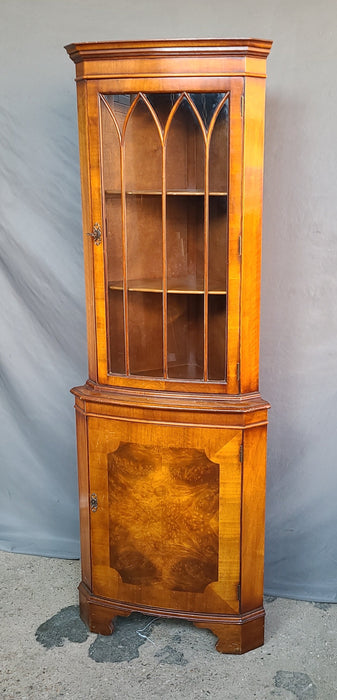 ENGLISH WALNUT CORNER CABINET WITH GOTHIC ATCHES