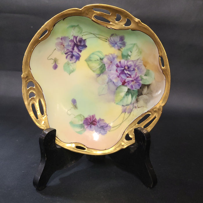 SMALL SIGNED PICKARD PIERCED DISH WITH PURPLE FLOWERS