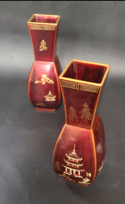 PAIR OF RED CHINESE VASES WITH GOLD