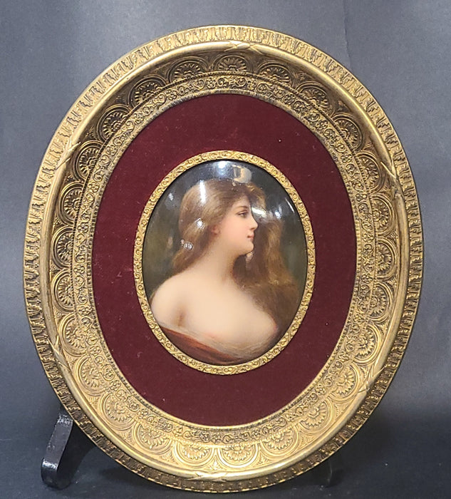 MINI PORCELAIN PARTIALLY NUDE OVAL LADY PAINTING WITH ORNATE BRASS FRAME