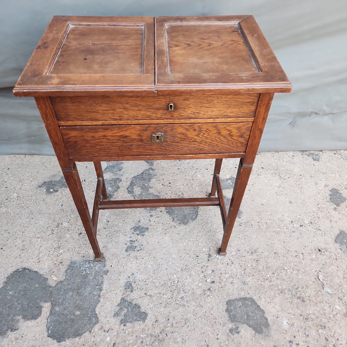 OAK ARTS AND CRAFTS LIFT TOP WORK TABLE