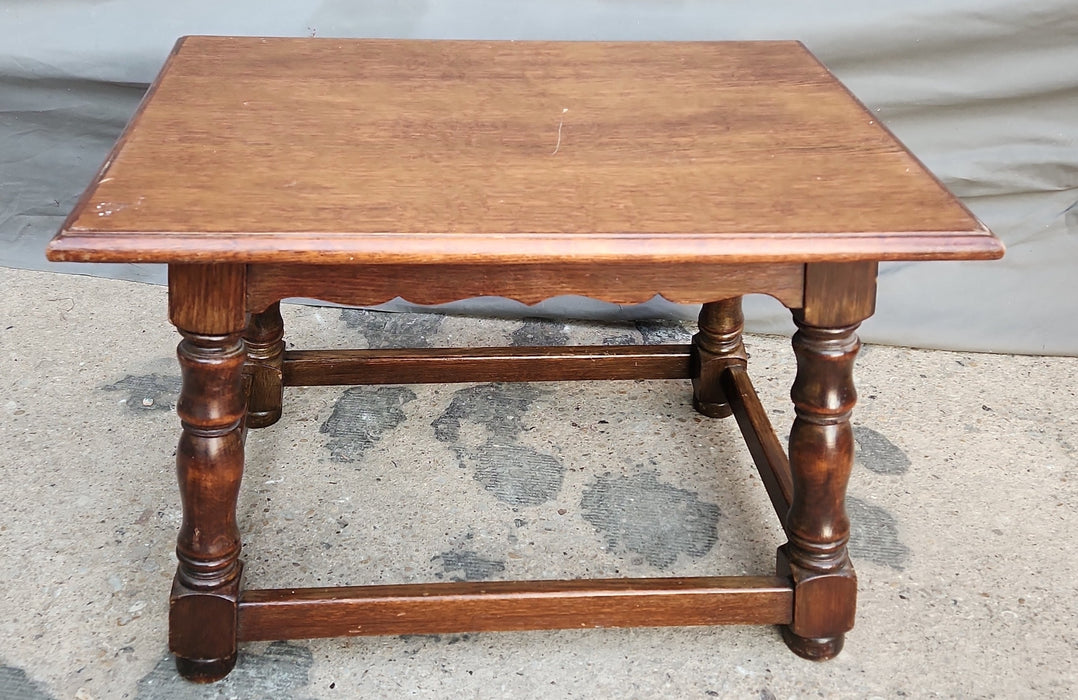 LITTLE RECTANGULAR OAK TABORET